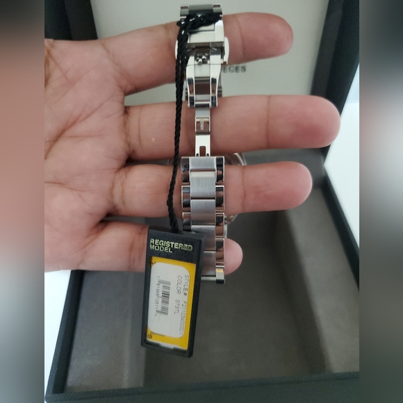 Fendi Silver Watch - Picture 7 of 9